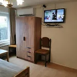 Pensión Na Kopitarjevi 3*