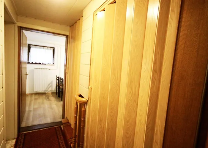 Na Kopitarjevi בית הארחה Laško